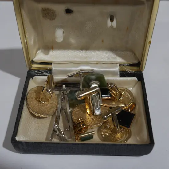 Cufflinks