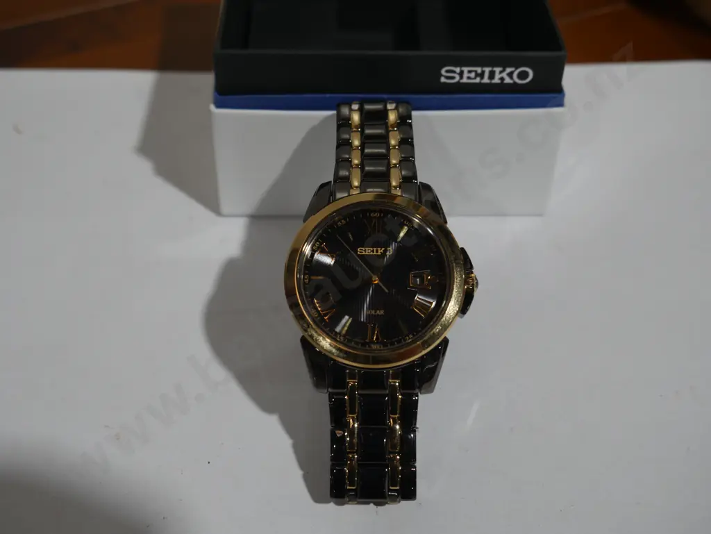 Seiko watch Image 1++