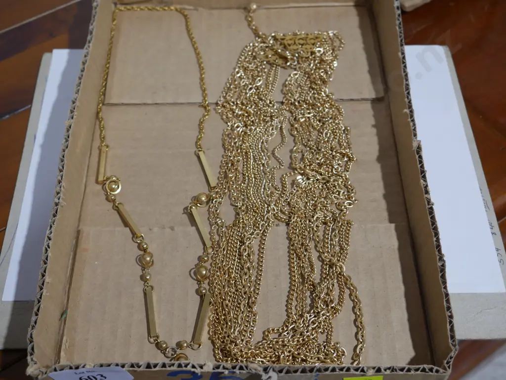 Necklaces Image 1++