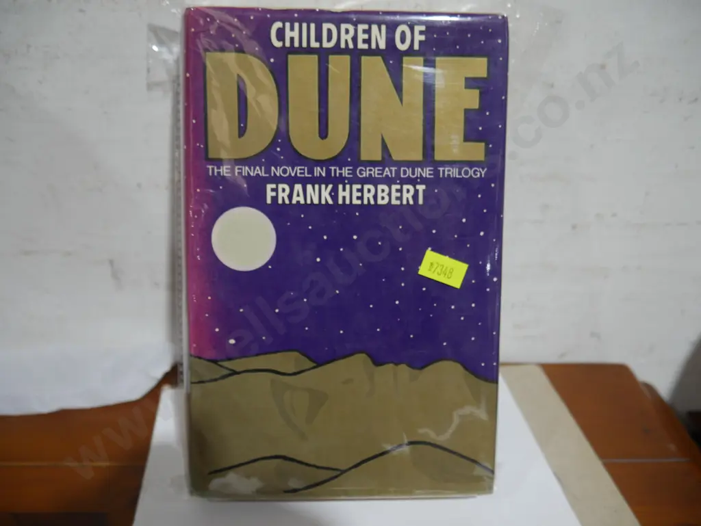 1st edition book Children of Dune Image 1++