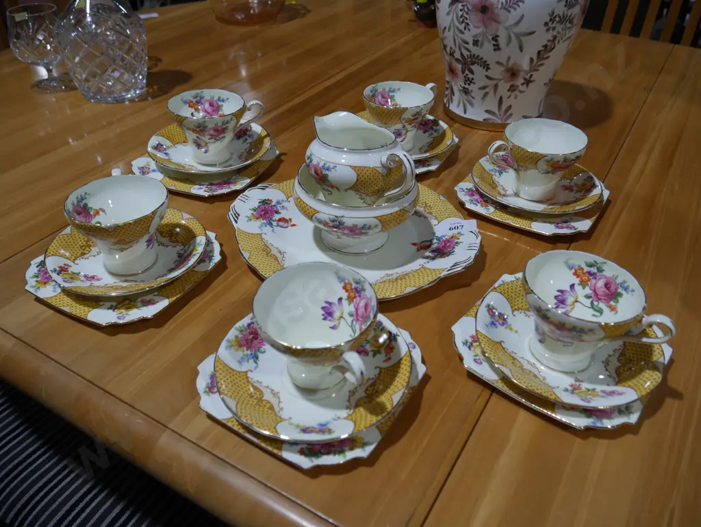 Aynsley teaset Image 1++