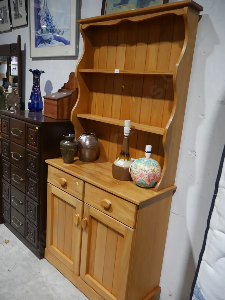 Hutch dresser Image 1++