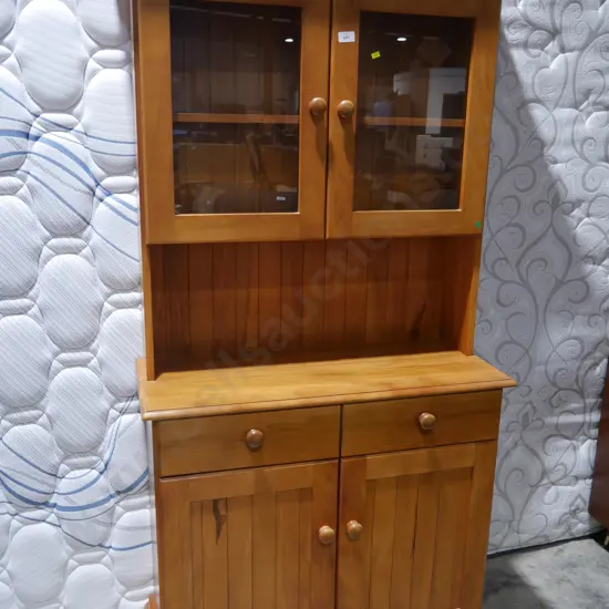 Hutch dresser