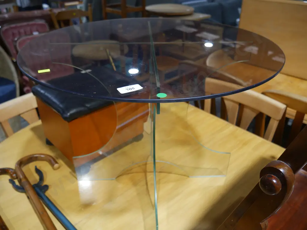 Glass coffee table Image 1++