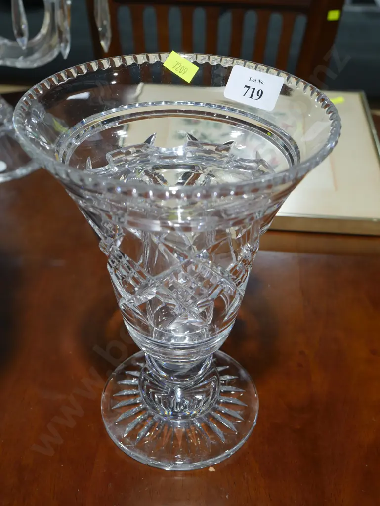 Vase Image 1++