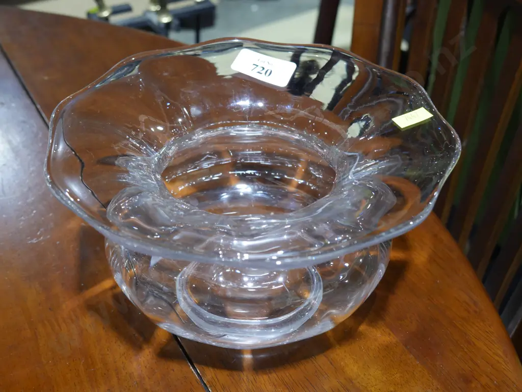 Glass bowl Image 1++