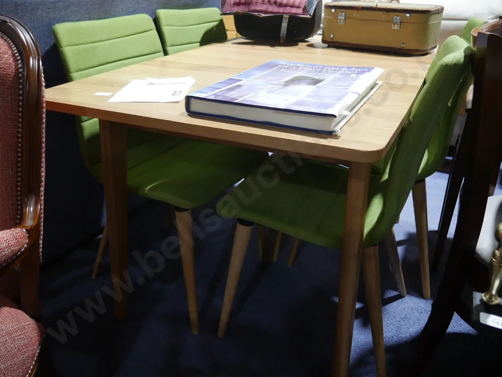 Bergen extension dining table and 4 chairs Image 1++