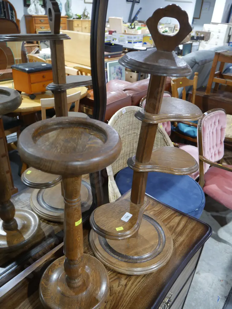 2 wooden stands Image 1++