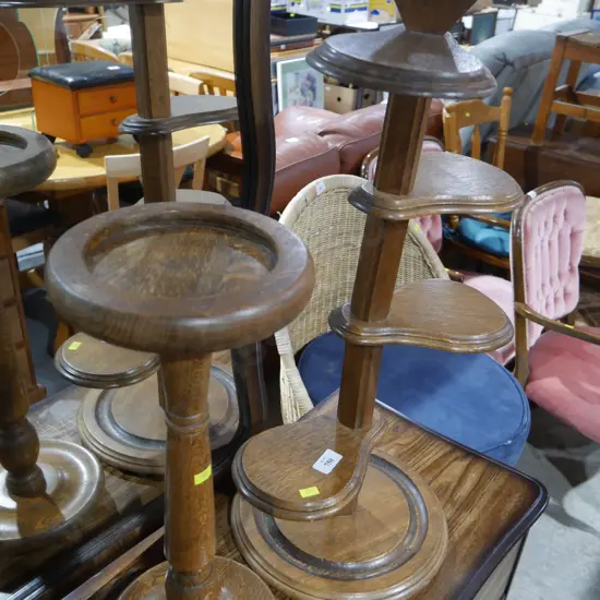2 wooden stands