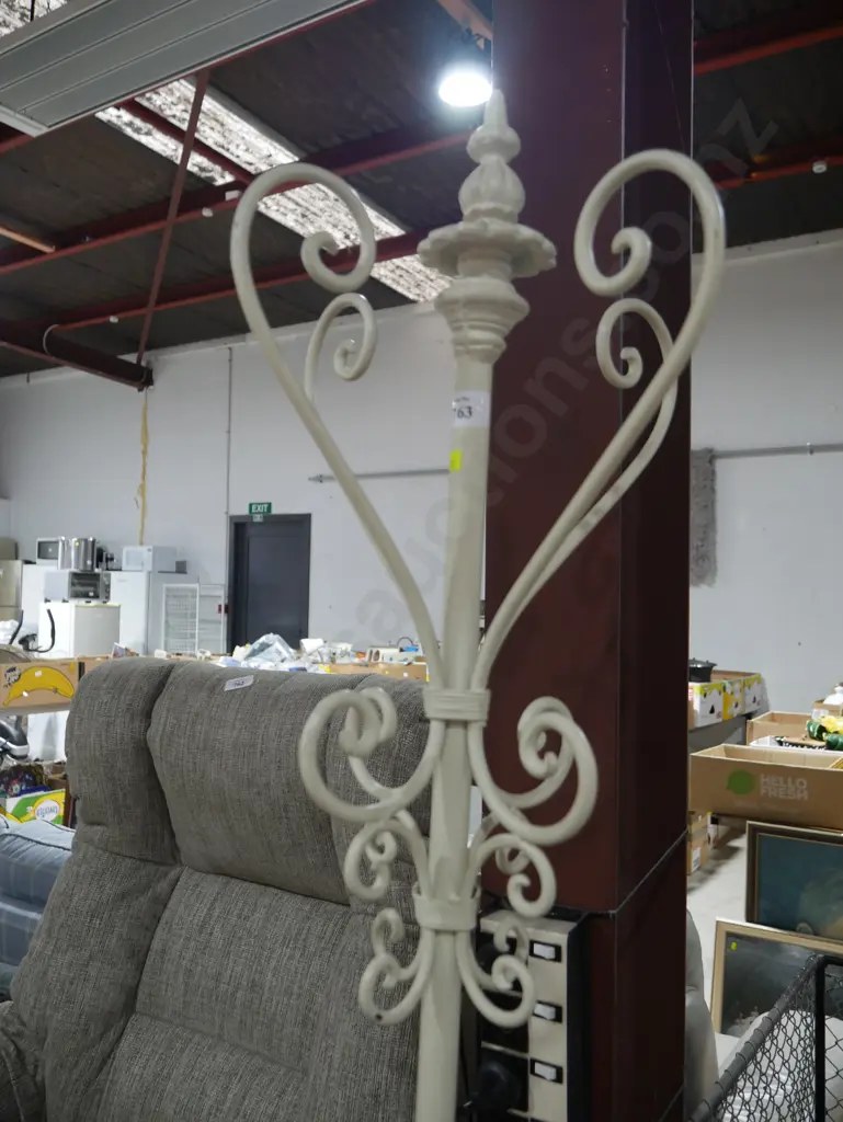 Metal coat rack Image 1++