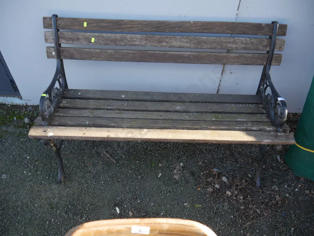 Outdoor bench Image 1++