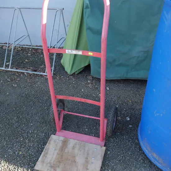 Sack barrow