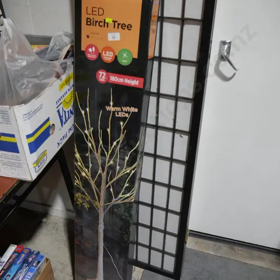 LED birch tree