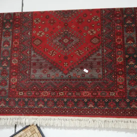 Floor rug