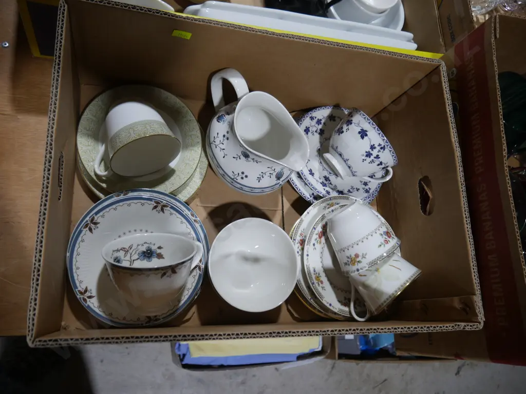 Assorted Royal Doulton China Image 1++