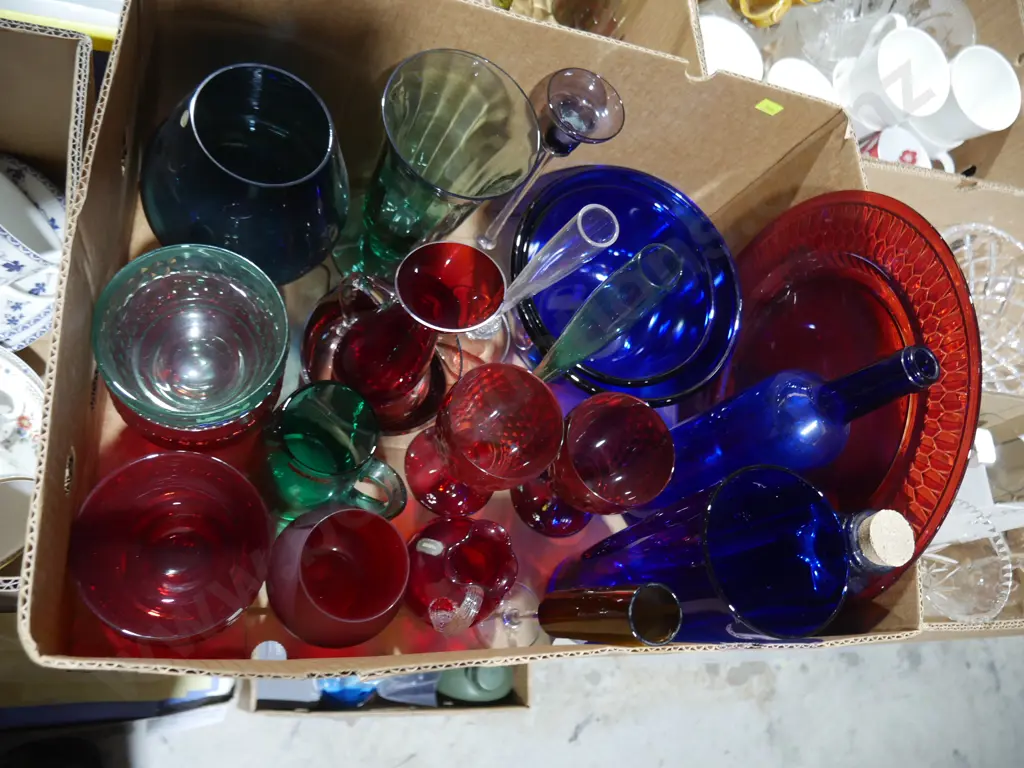 Coloured glassware Image 1++