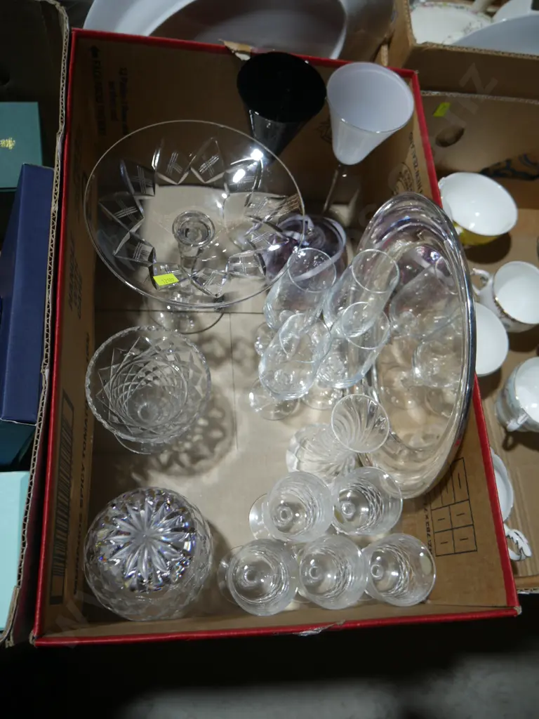Decanter set etc Image 1++
