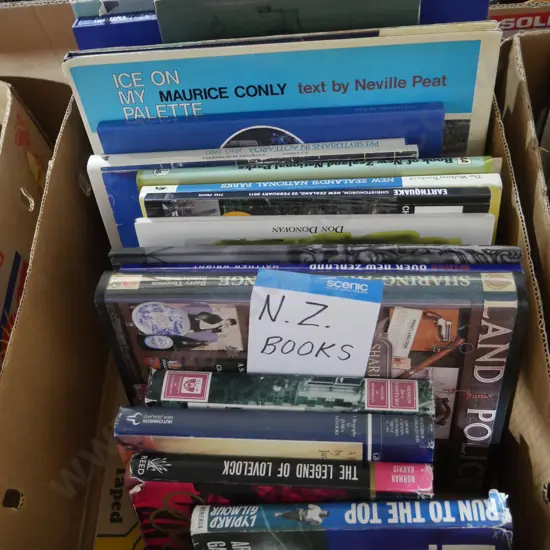 New Zealand books