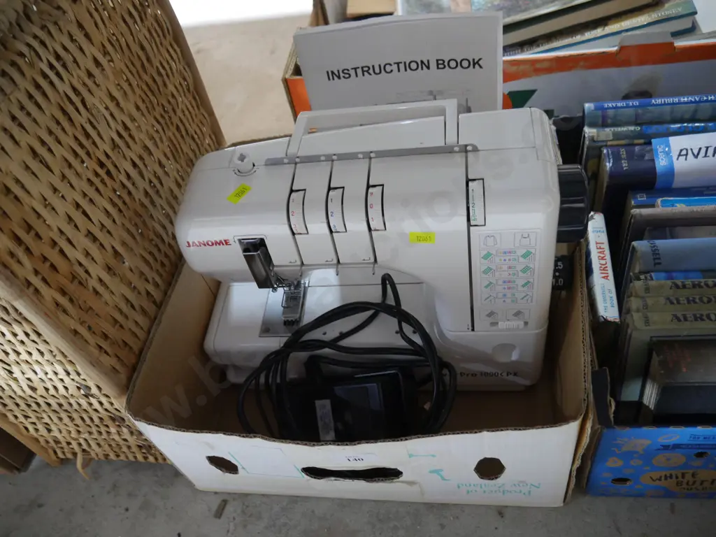 Janome sewing machine Image 1++