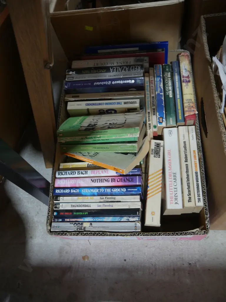 Books Image 1++