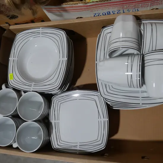 White dinner set