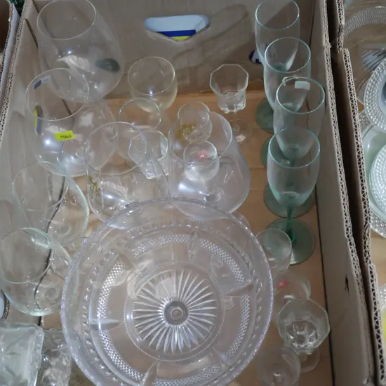 Box of glassware