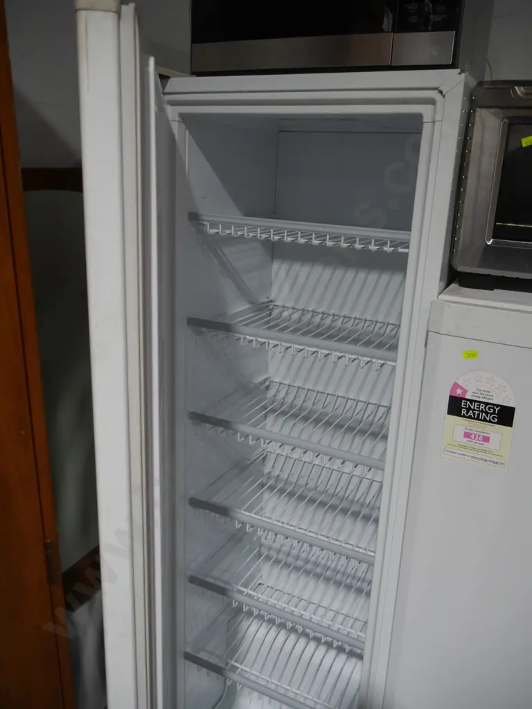 Frigidaire freezer Image 1++