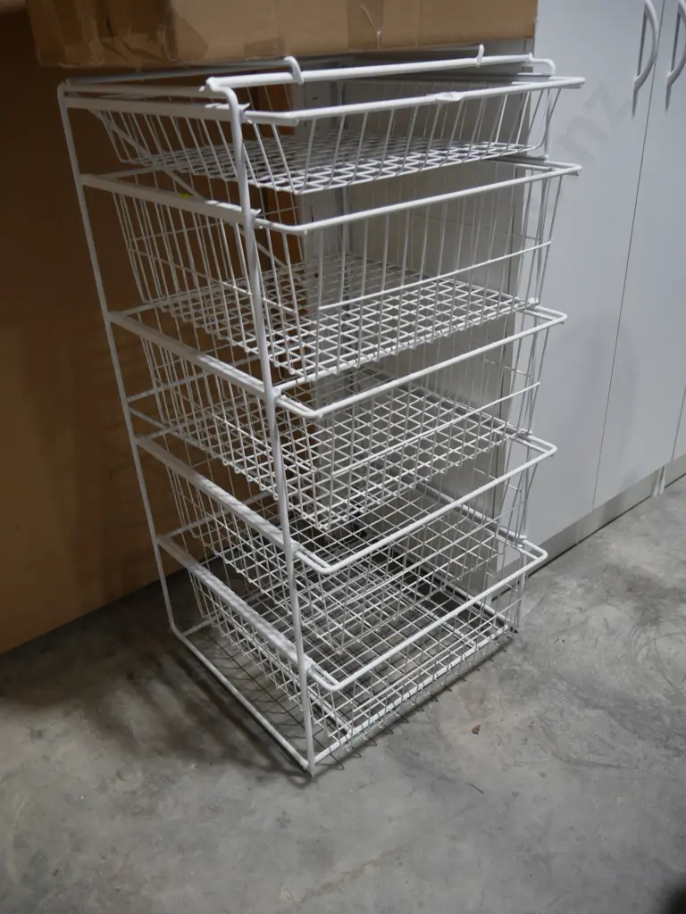 Metal storage rack Image 1++