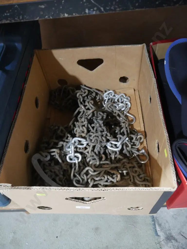 Chains Image 1++