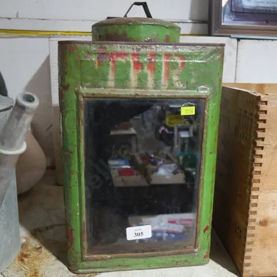 Vintage can
