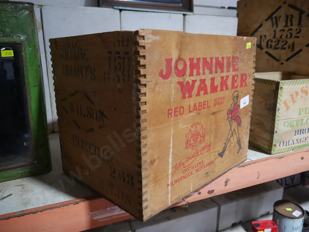 Johnny Walker wooden box Image 1++