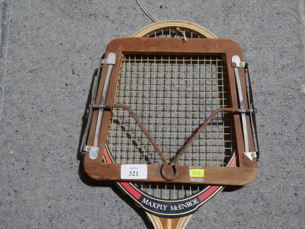Dunlop racket Image 1++