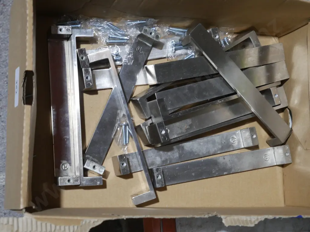 Drawer handles Image 1++