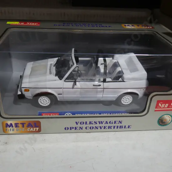 Model Volkswagen open convertible