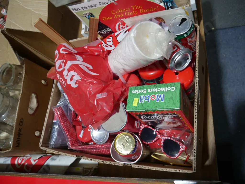 Coca-Cola collectables Image 1++