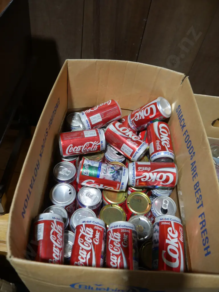Coca-Cola cans Image 1++