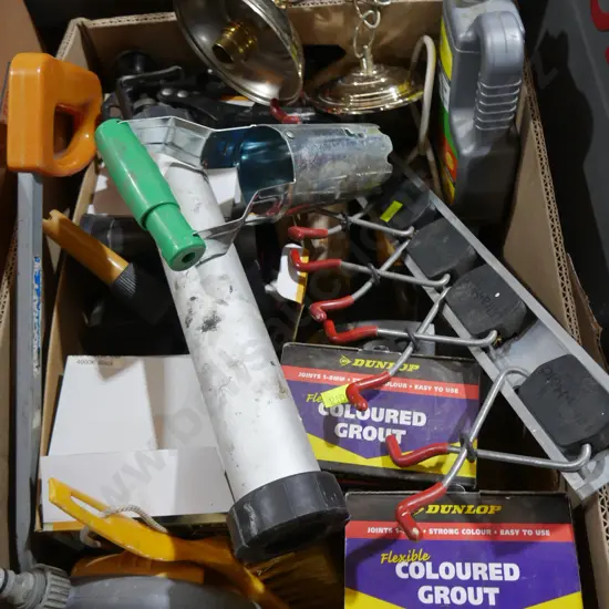 Assorted workshop sundries
