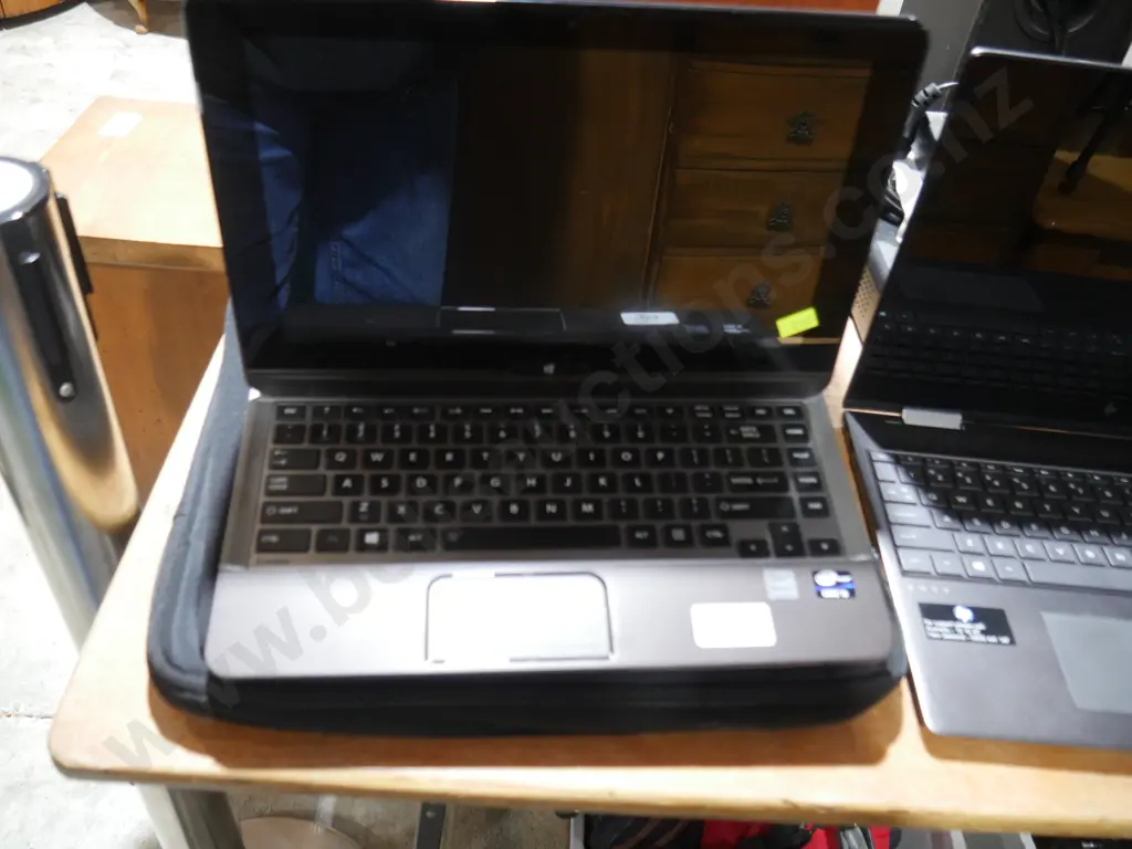 Toshiba laptop Image 1++