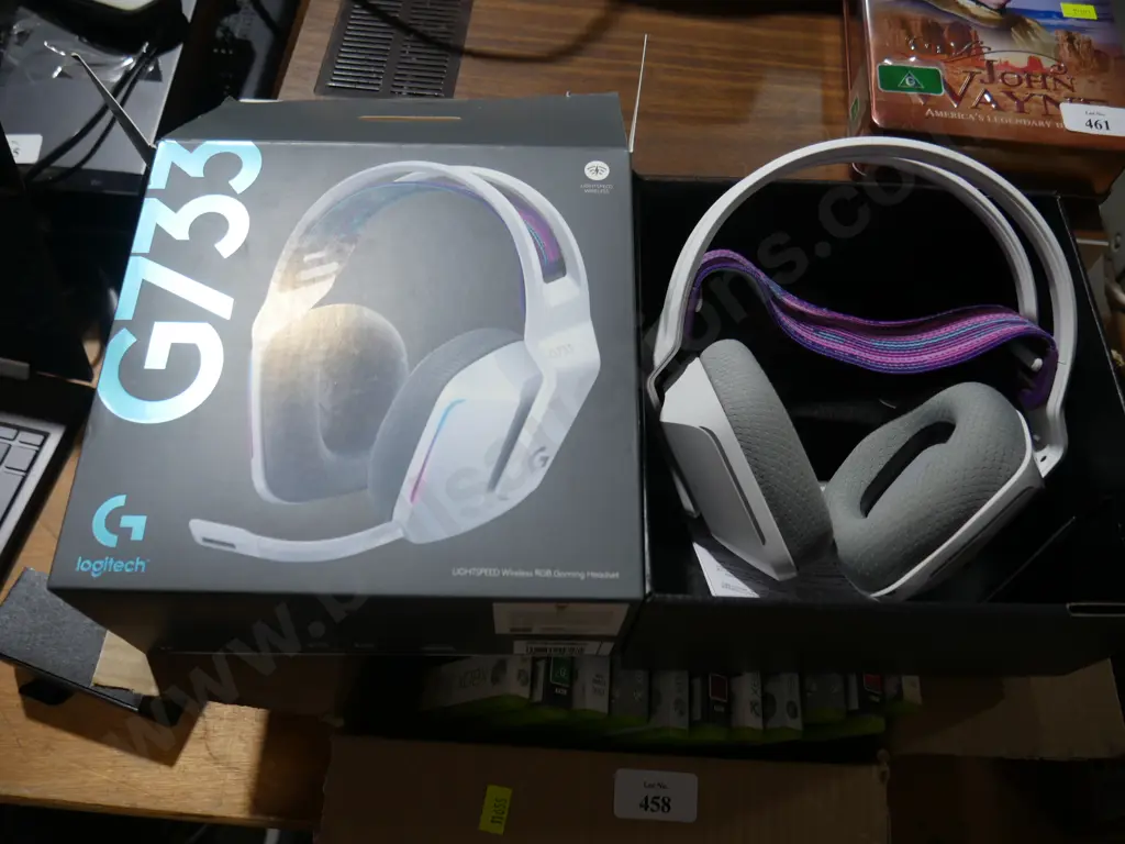 Logitech headphones Image 1++