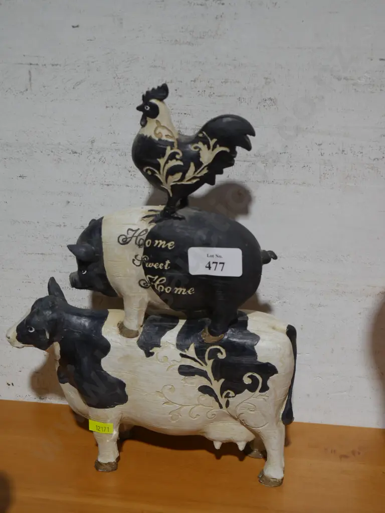 Stacked farm animal figurine Image 1++