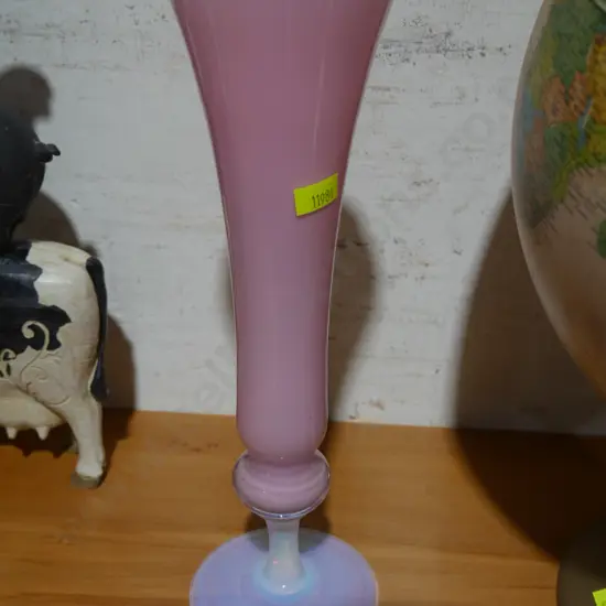 Art glass vase