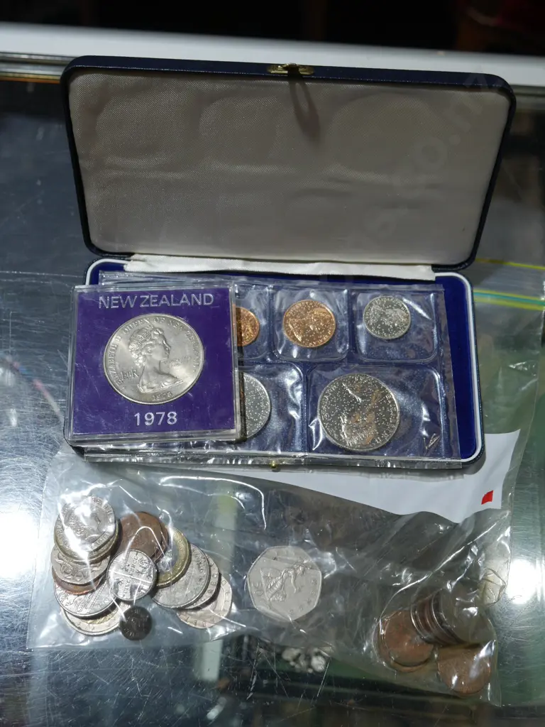 Assorted coins Image 1++