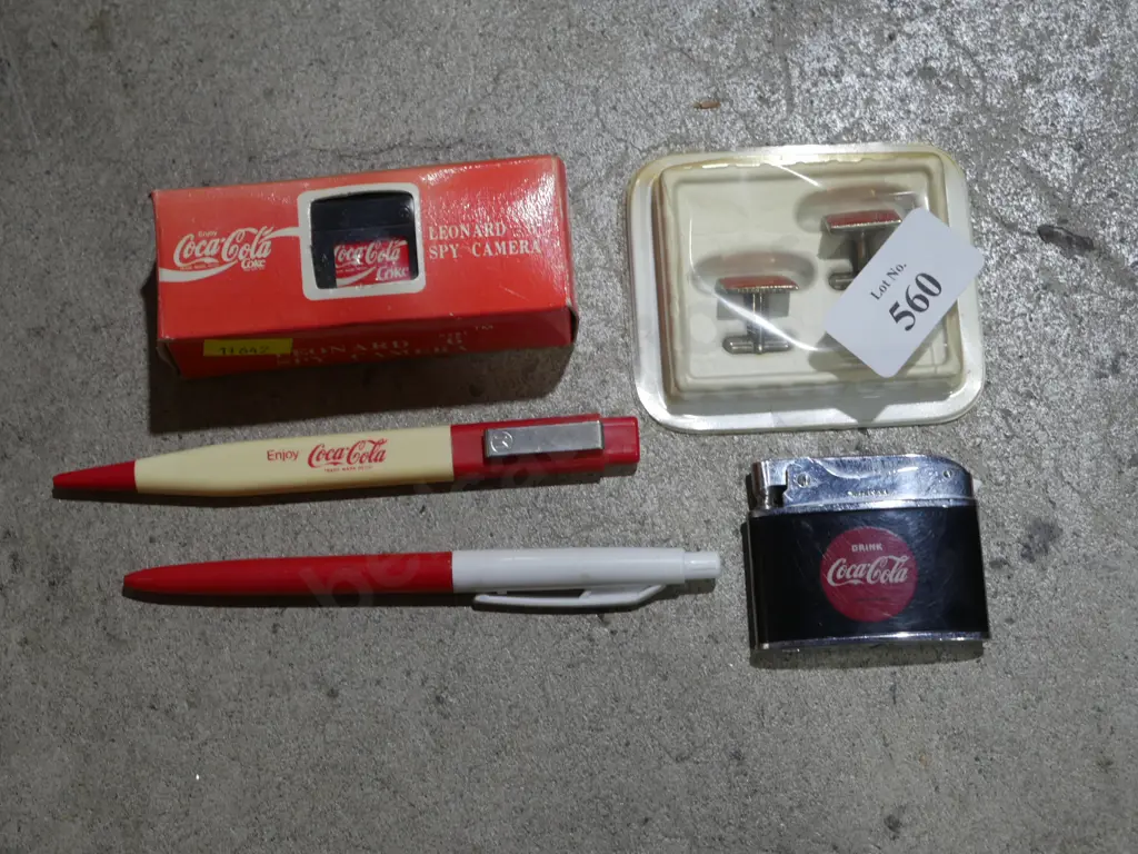 Coca-Cola cufflinks, lighter etc Image 1++