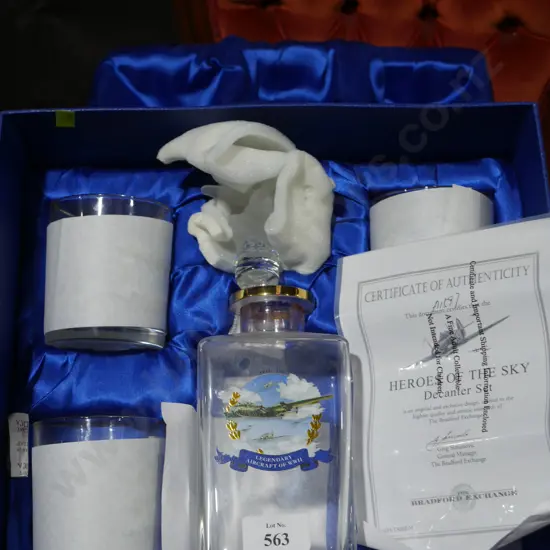 Heroes of the sky decanter set