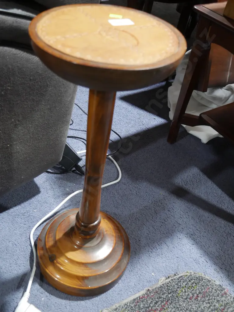 Plant stand Image 1++