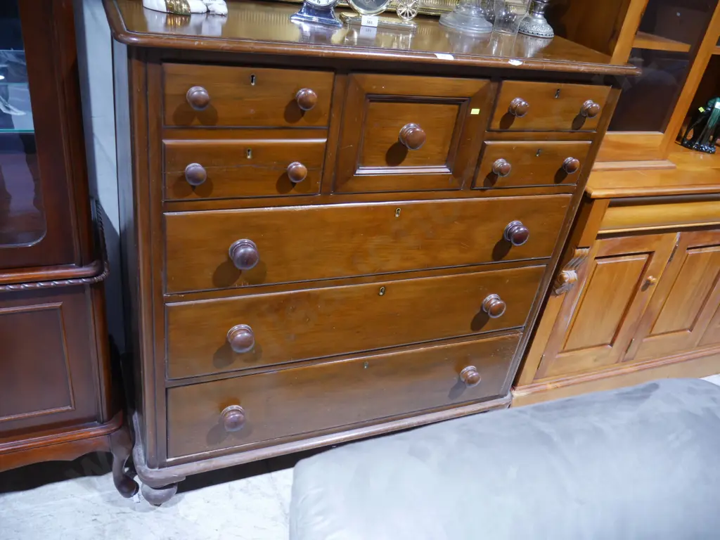 Chest of drawers Image 1++