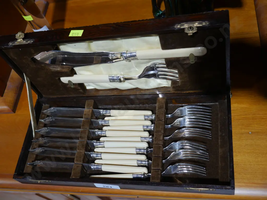 Cutlery set Image 1++