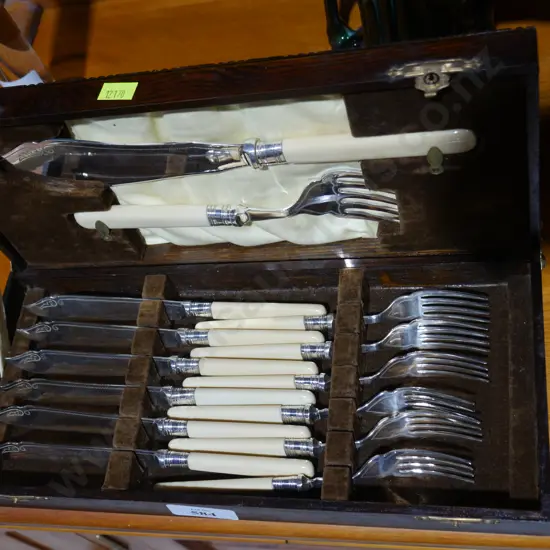 Cutlery set