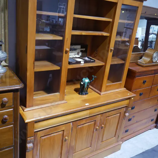 Hutch sideboard