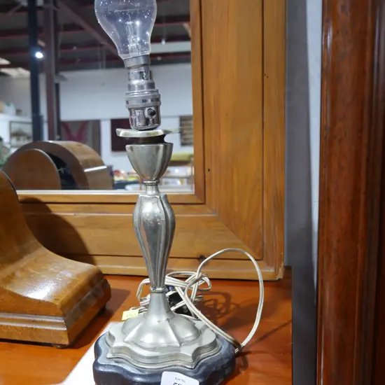 Table lamp